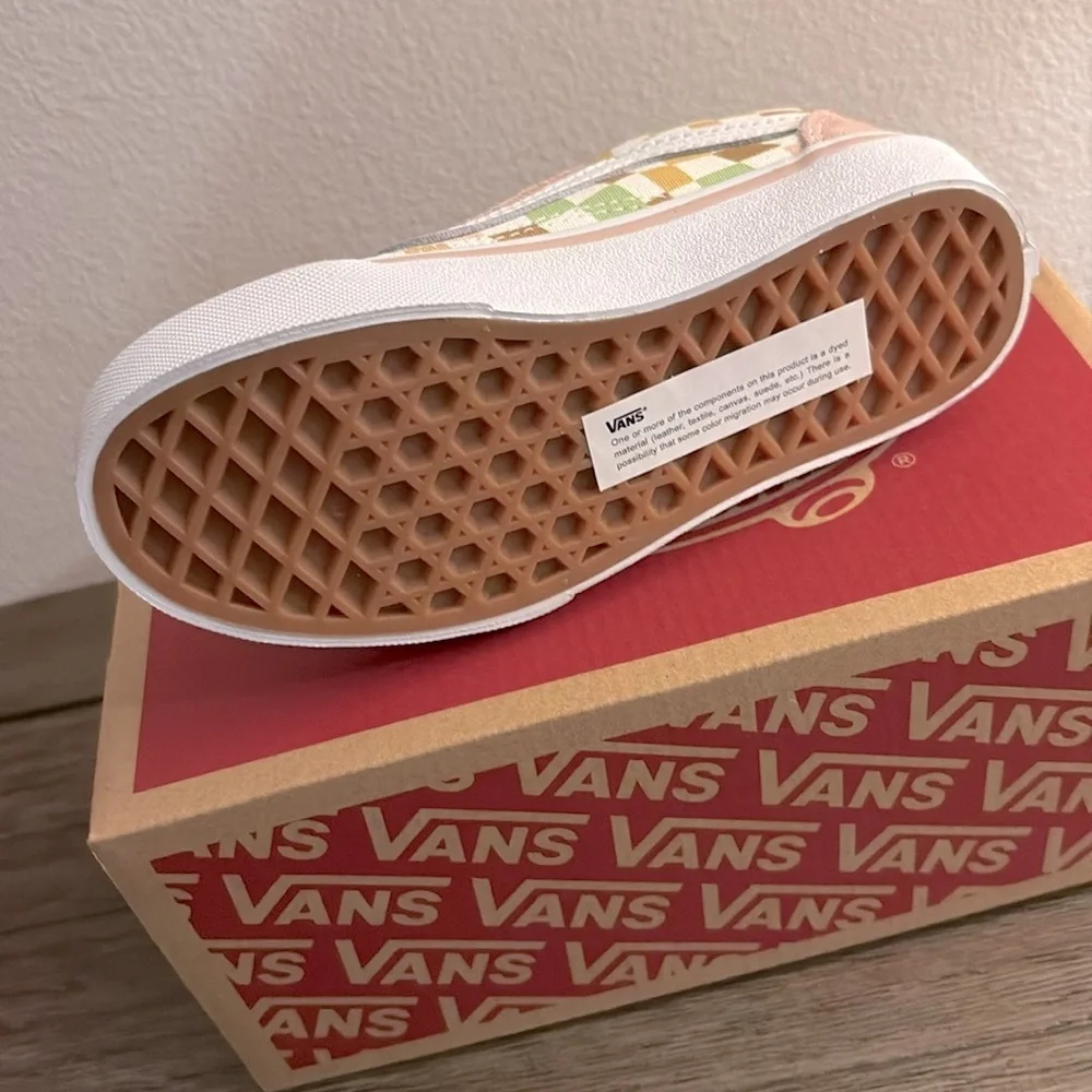 NIB [Vans] Old Skool Shoe Sneaker Tennis Shoes in Multi/True White Kids Sz 12.0 - Picture 11 of 16